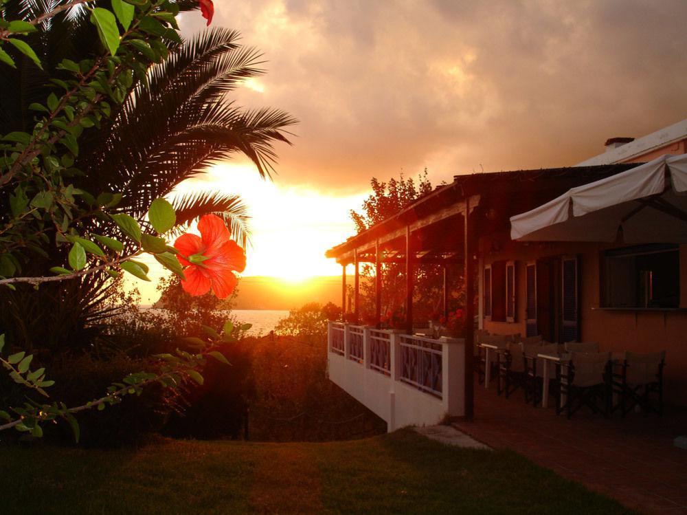 Mounda Beach Hotel Skala  エクステリア 写真