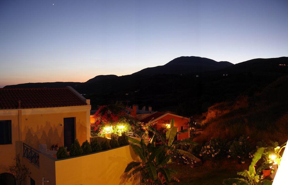 Mounda Beach Hotel Skala  エクステリア 写真